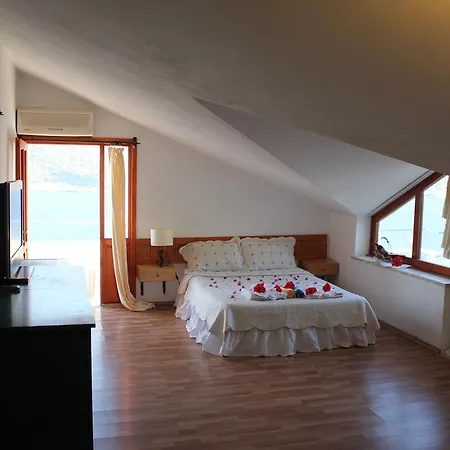 Szálloda Korsan Ada 2*