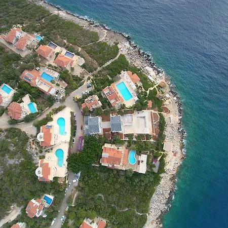 Otel Korsan Ada 2*