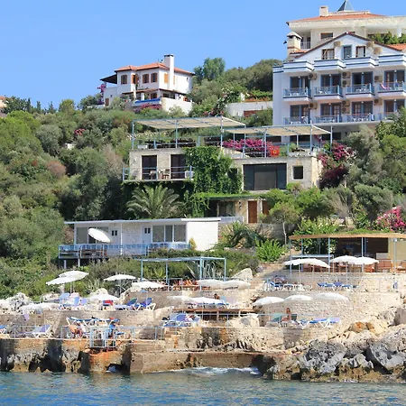 Korsan Ada Otel